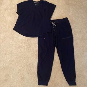 Fabletics jogger scrub set